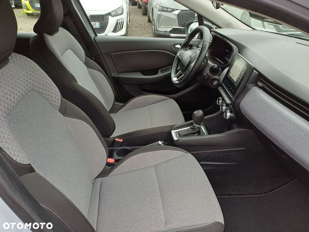 Renault Clio - 11