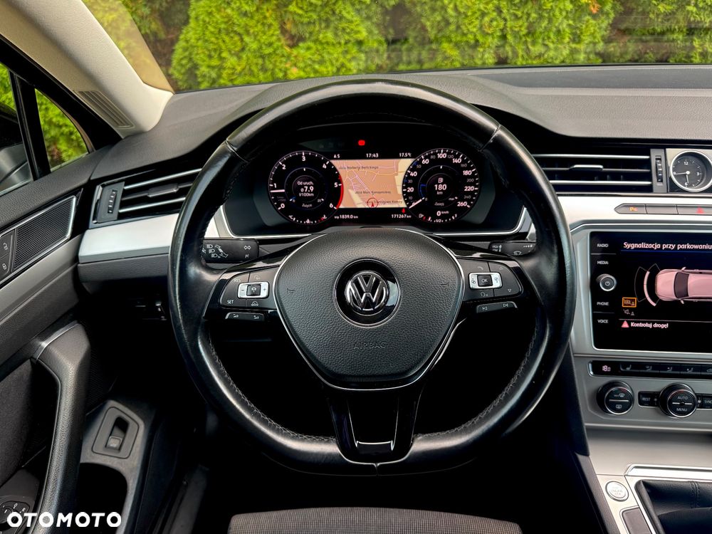 Volkswagen Passat 2.0 TDI (BlueMotion Technology) Comfortline - 12