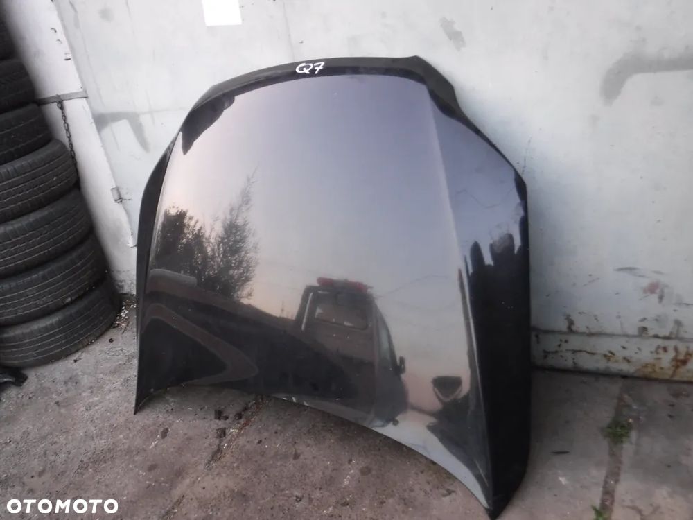 Audi Q7 4L  maska - 2