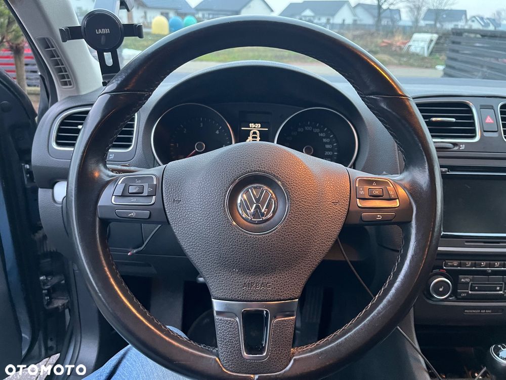 Volkswagen Golf 1.6 TDI Highline - 19