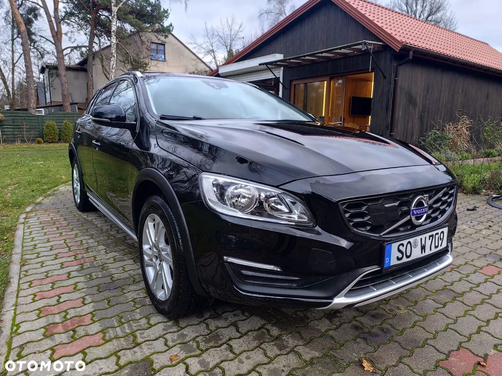 Volvo V60 Cross Country - 6
