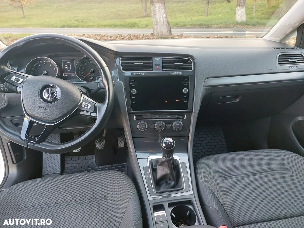 Volkswagen Golf 1.0 TSI Comfortline - 5