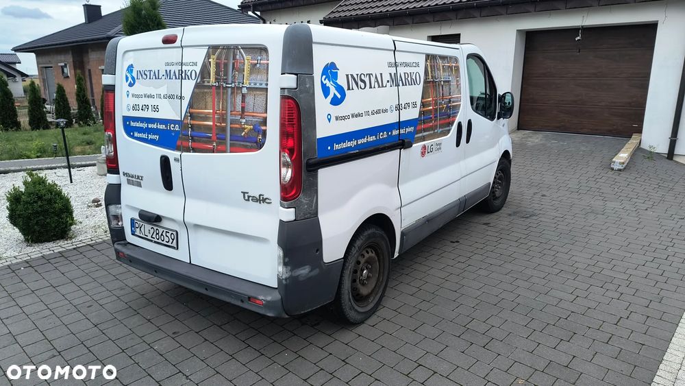 Renault trafic - 3
