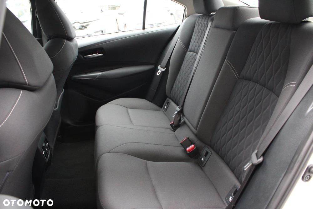Toyota Corolla - 26