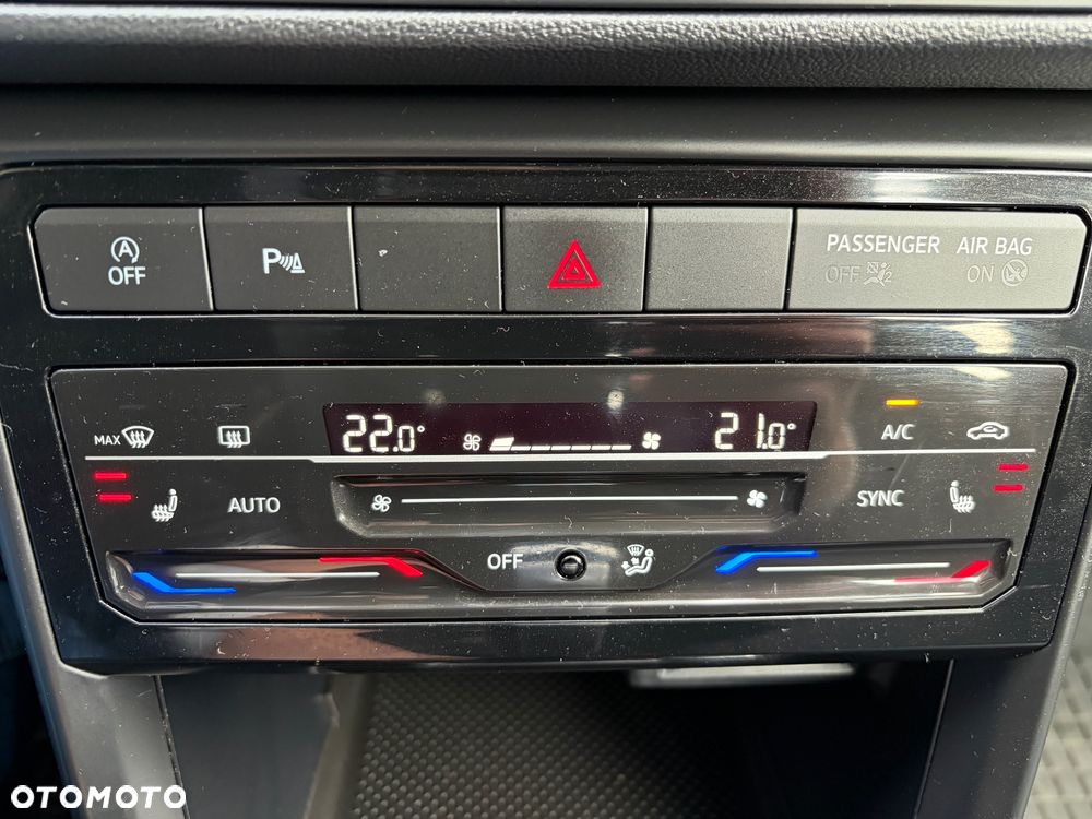 Volkswagen T-Cross 1.0 TSI Life DSG - 18
