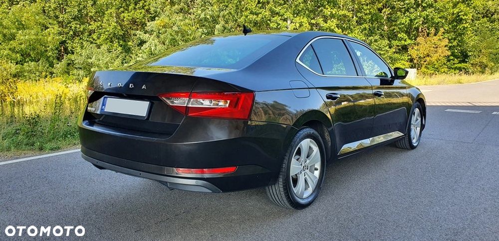 Skoda Superb 1.6 TDI Style DSG - 6