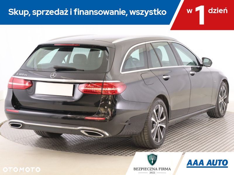 Mercedes-Benz Klasa E - 7