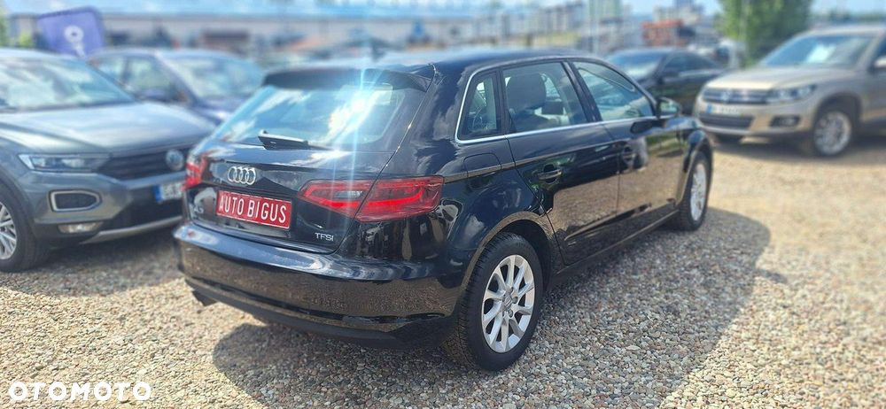 Audi A3 Sportback - 8