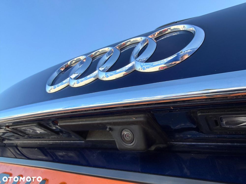 Audi A4 Avant 40 TFSI S tronic S line - 12