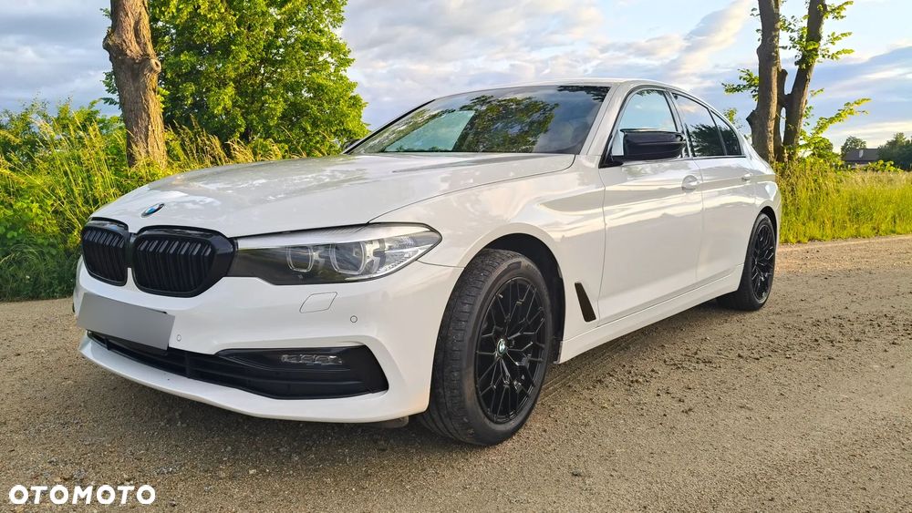BMW Seria 5 520d xDrive Luxury Line sport - 4