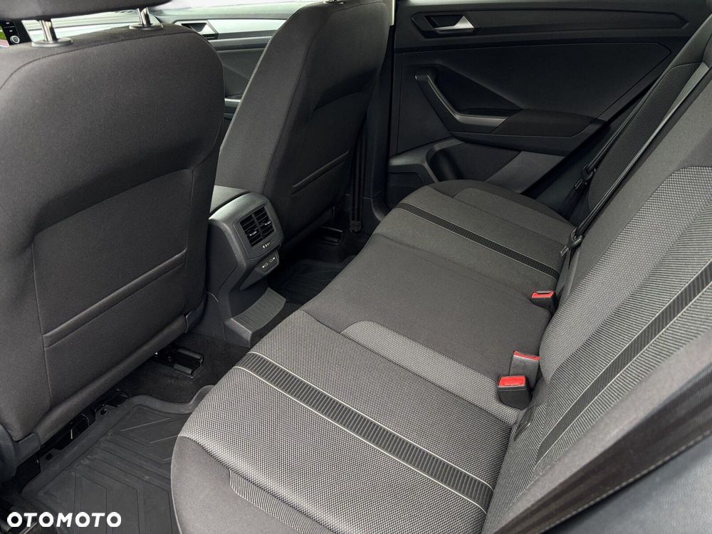 Volkswagen T-Roc 1.5 TSI Life DSG - 13