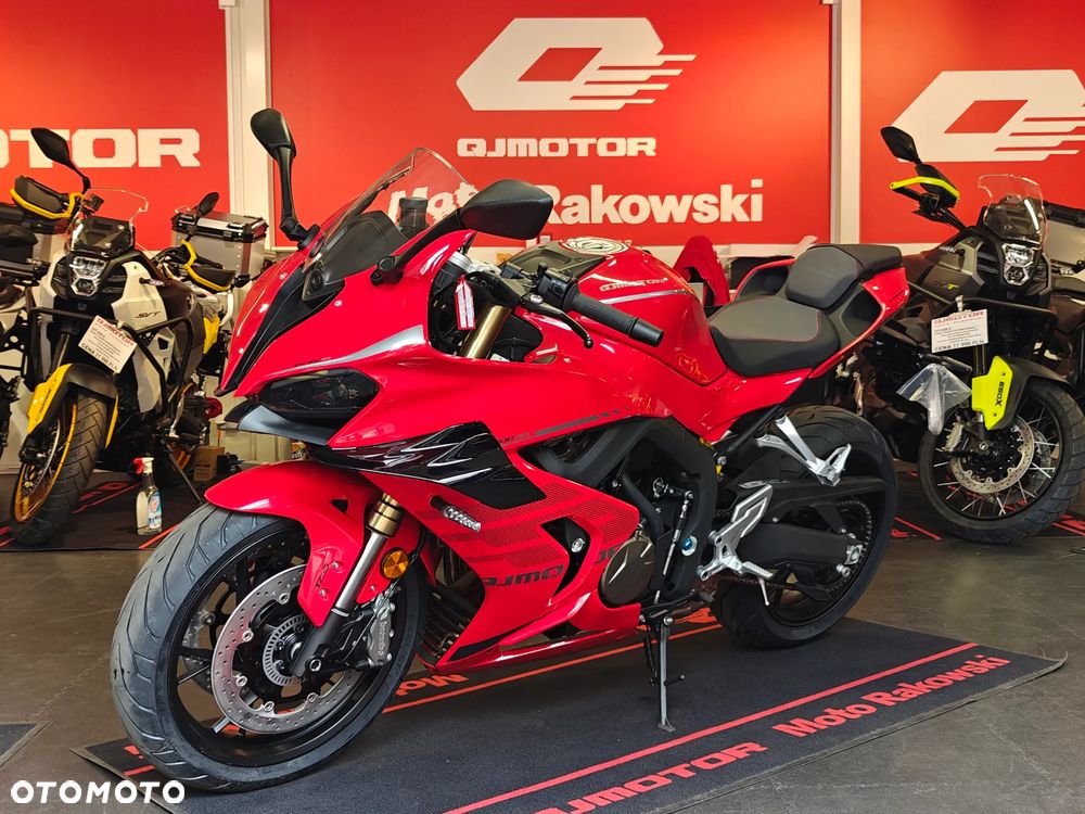 QJMOTOR SRK 800RR - 1