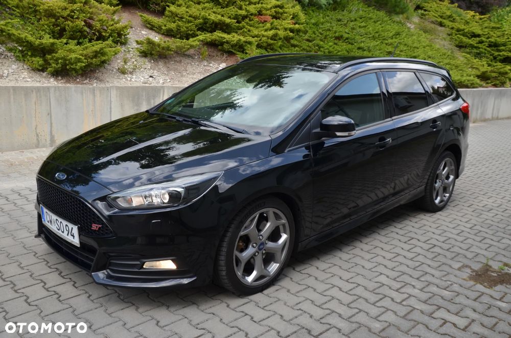 Ford Focus 2.0 TDCi ST mit Leder-Exclusiv-Paket - 6