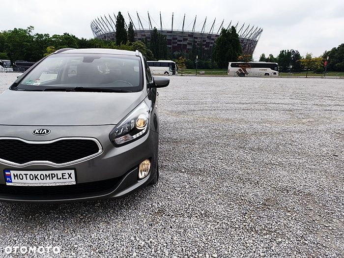 Kia Carens - 21