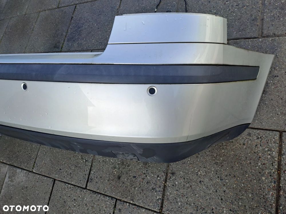 Skoda Octavia II 5D HB zderzak tył z PDC klapa drzwi kod lakieru 9102 - 2