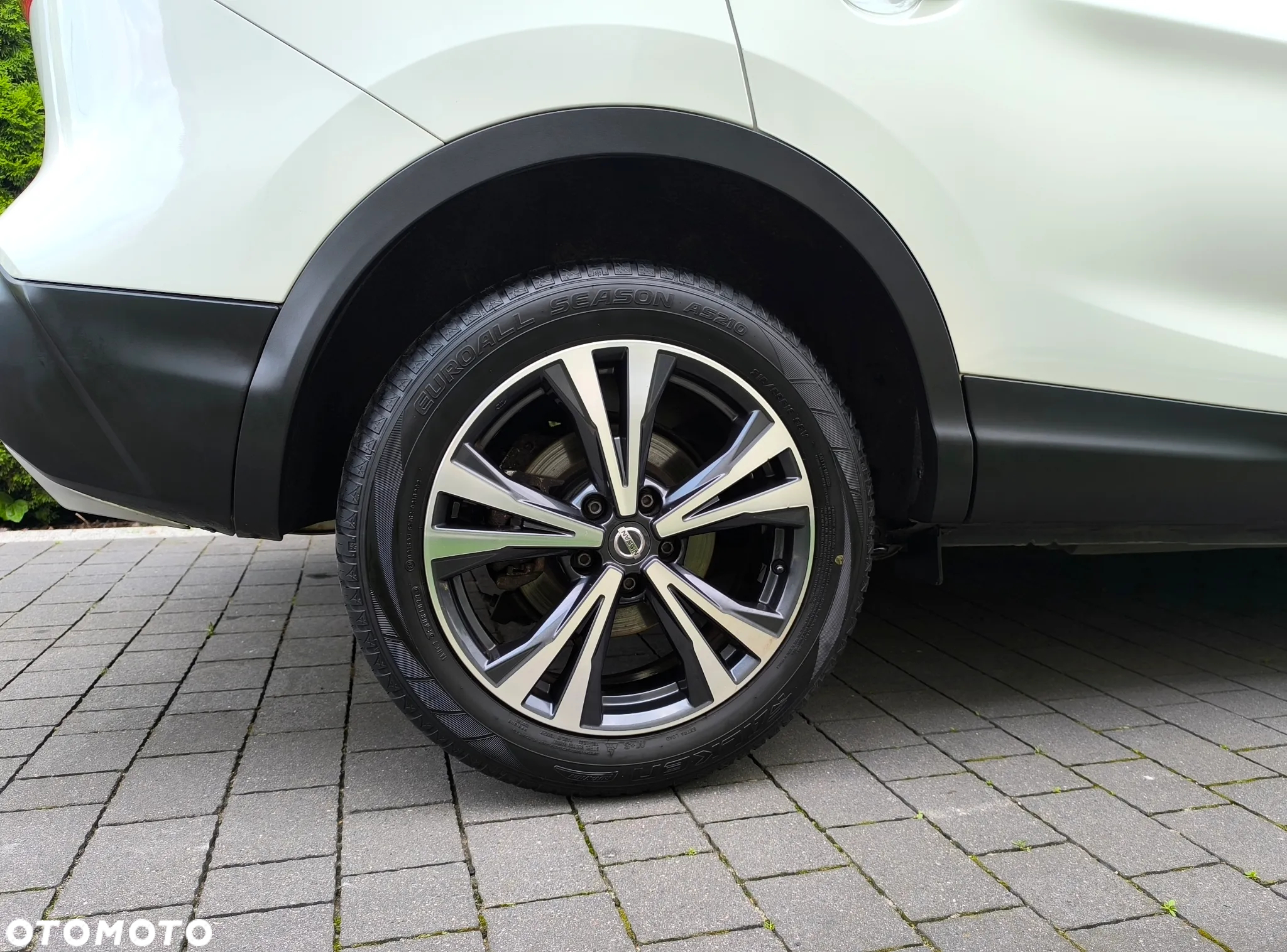 Nissan Qashqai 1.2 DIG-T N-Connecta Xtronic EU6 - 29