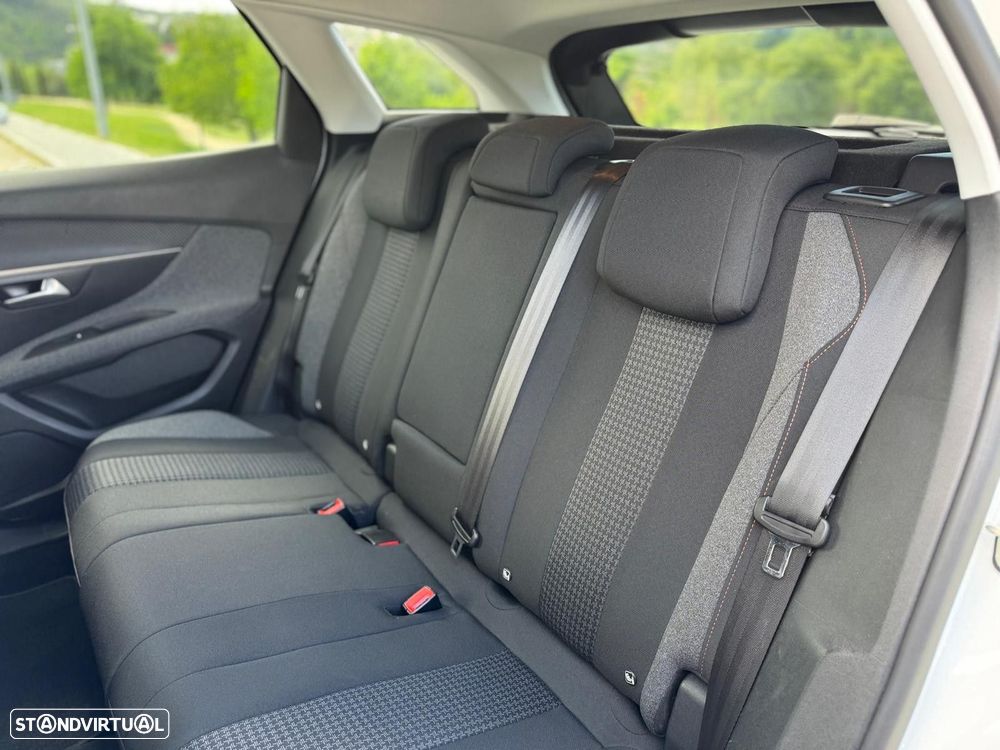 Peugeot 3008 1.5 BlueHDi Active Pack EAT8 - 10