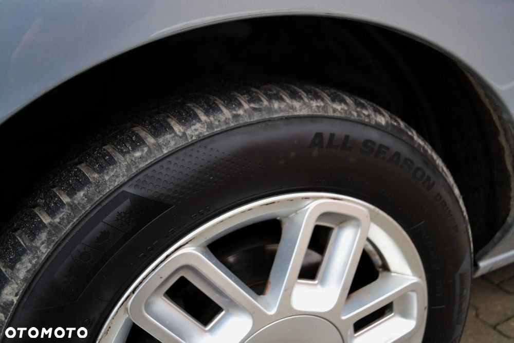 Ford Fusion 1.6 Ambiente - 38