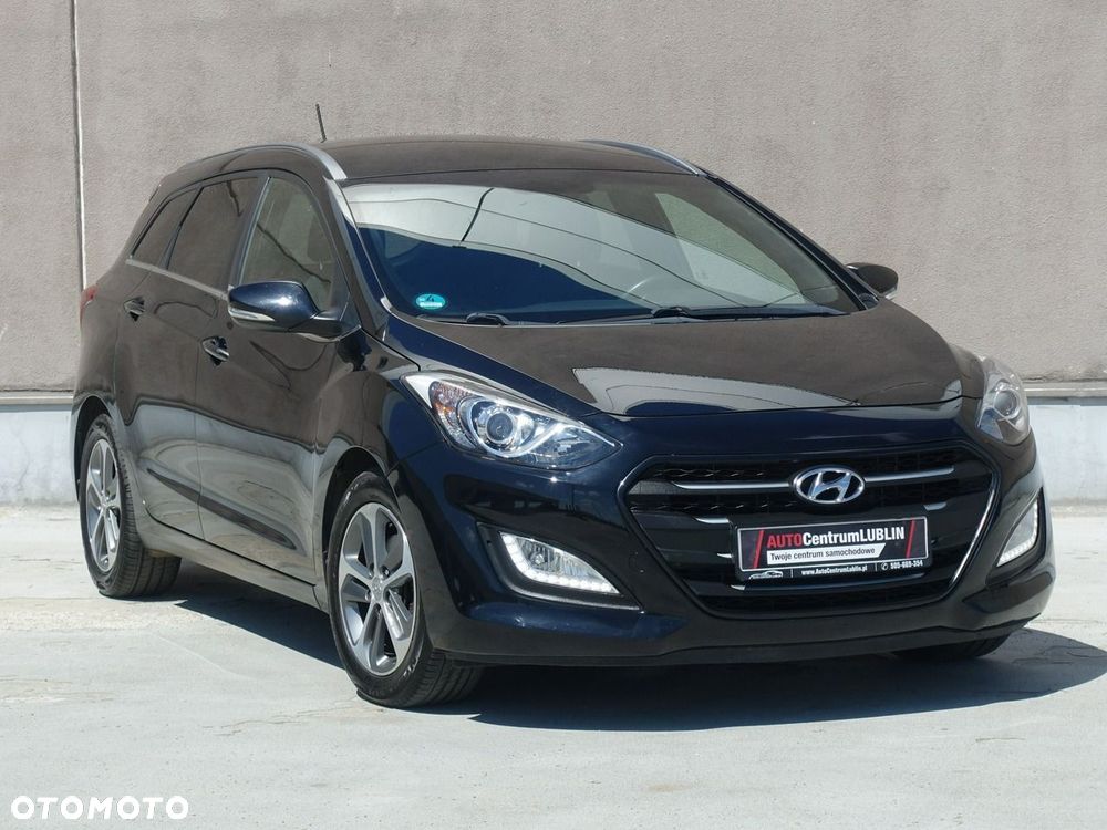 Hyundai i30 blue Kombi 1.4 Passion - 5