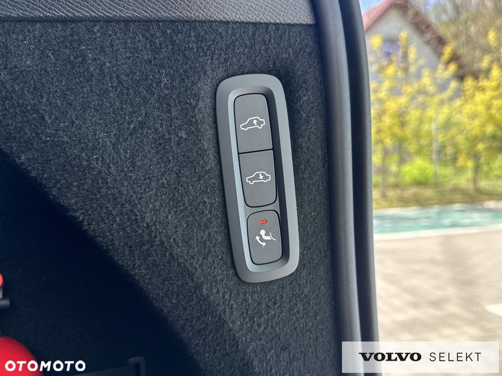 Volvo XC 90 - 12