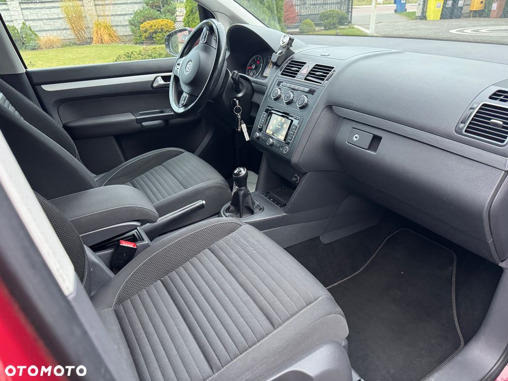 Volkswagen Touran 1.2 TSI Trendline Perfectline - 11