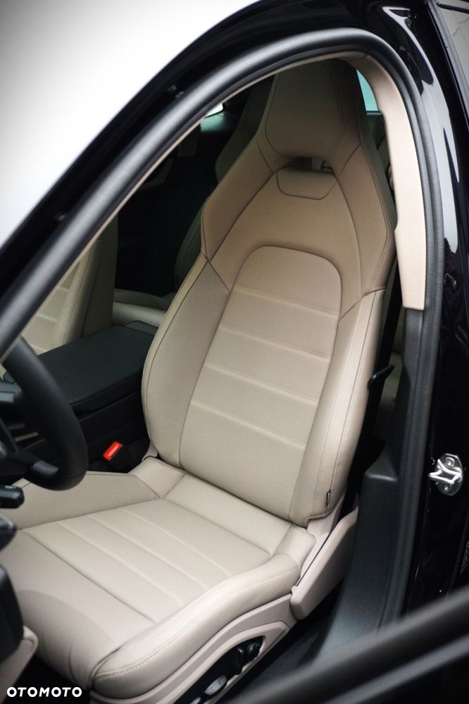 Porsche Panamera - 8