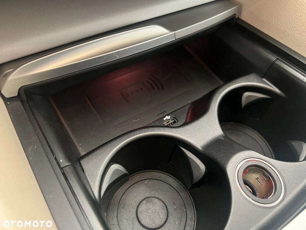 BMW Seria 5 520d mHEV - 27