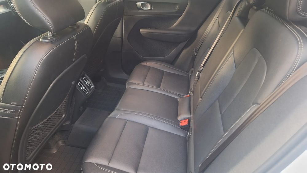 Volvo XC 40 T3 Inscription - 16