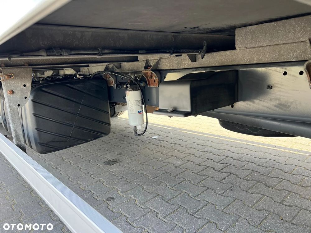 DAF LF 210 12.210 KONTENER+WINDA - 11