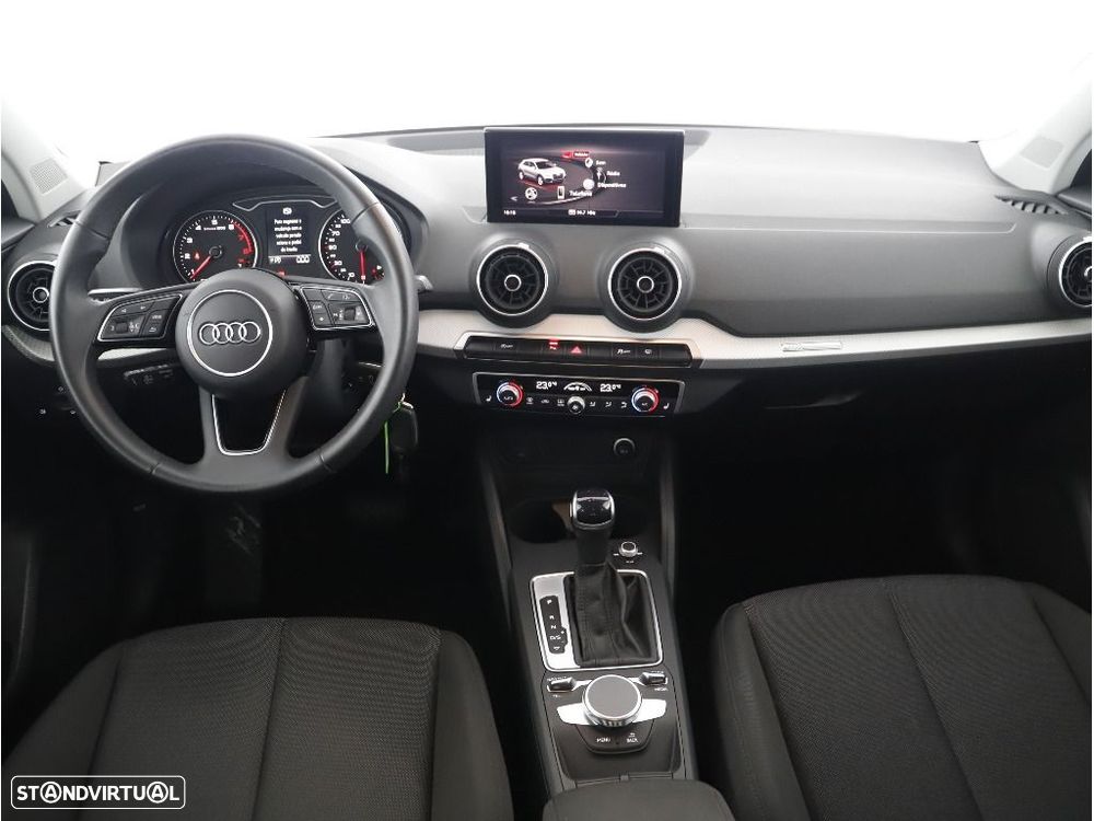 Audi Q2 35 TFSI Advanced S tronic — fotografia 17