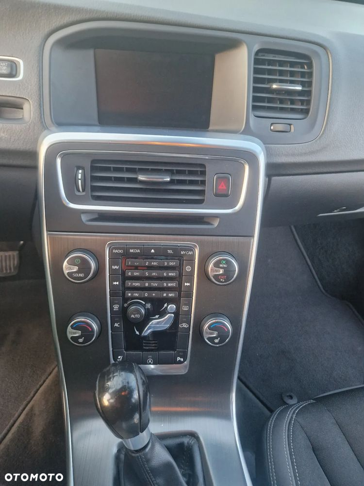 Volvo V60 D3 Momentum - 15