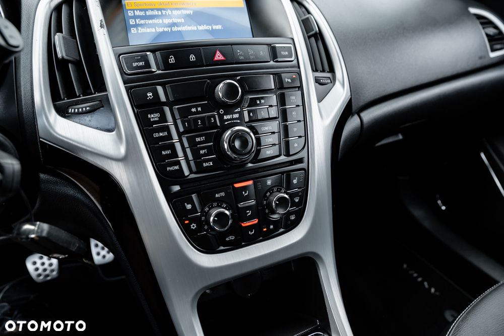Opel Astra IV GTC 1.6 T Sport - 23