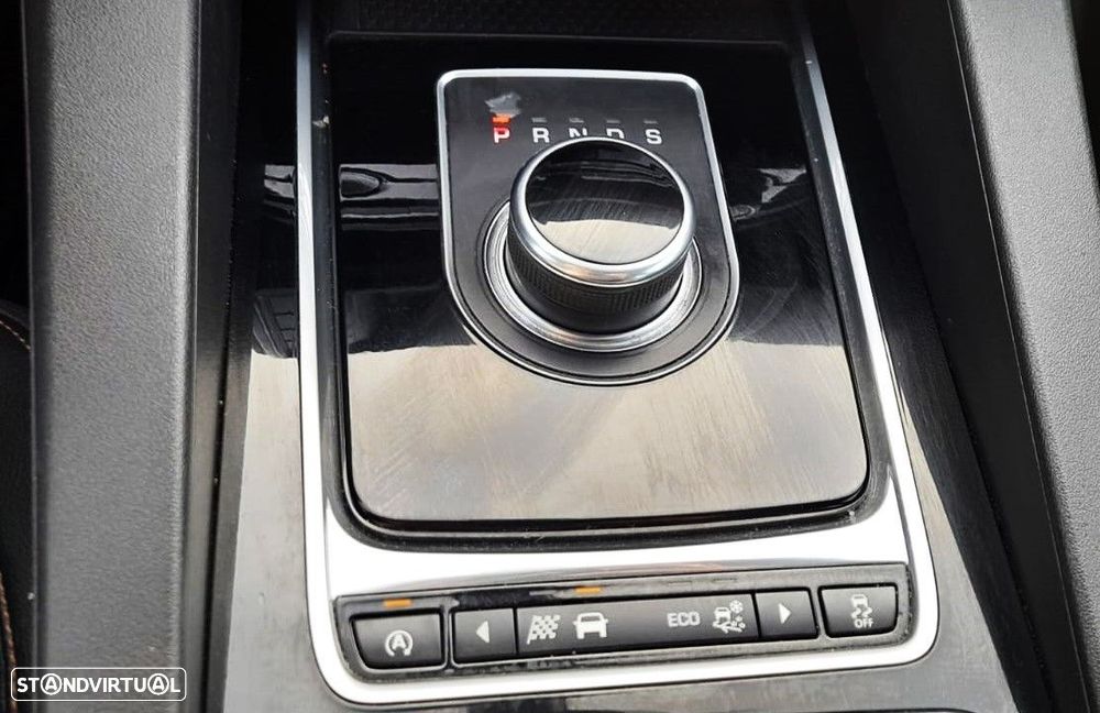 Jaguar F-Pace 2.0 i4D Prestige AWD Aut. - 19