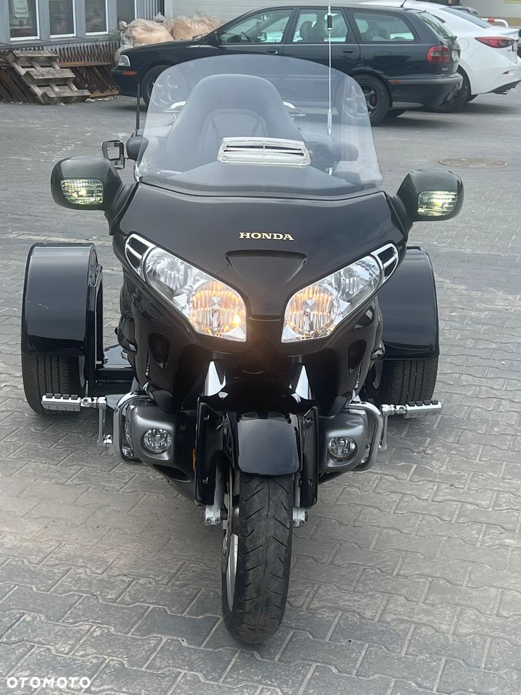 Honda GL - 8