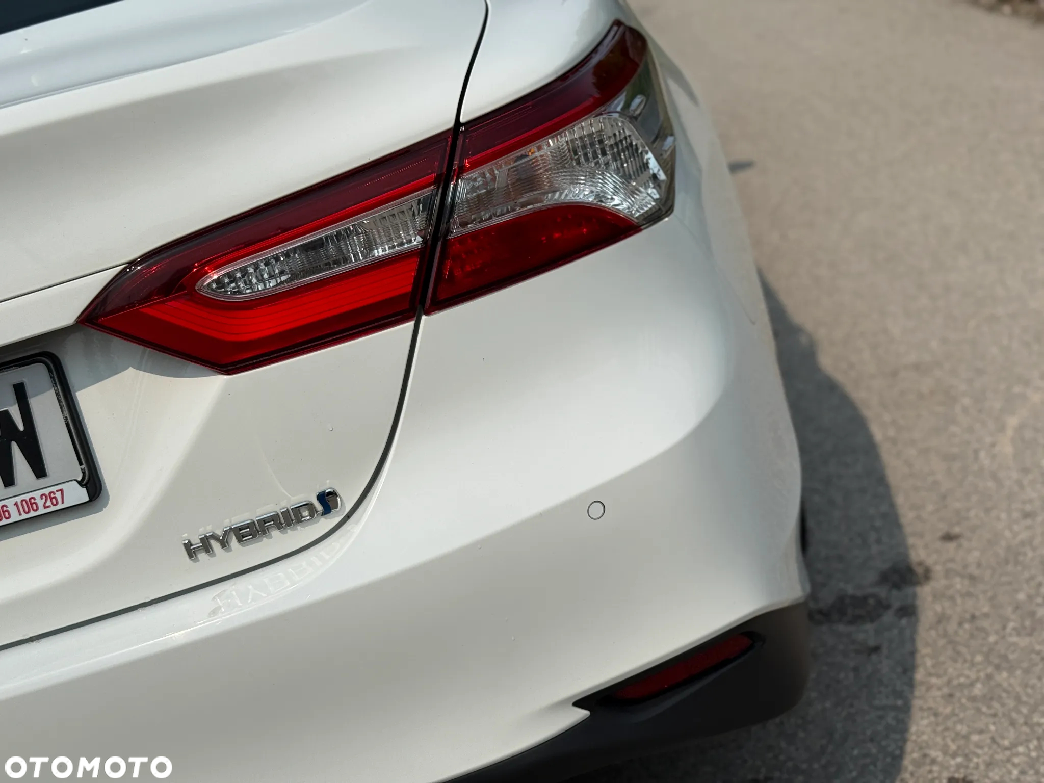 Toyota Camry 2.5 Hybrid Comfort CVT - 40