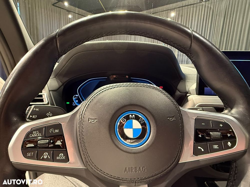 BMW iX3 Standard - 37
