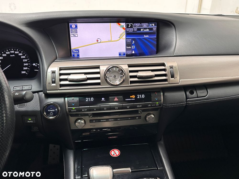 Lexus LS 600h F Sport - 31