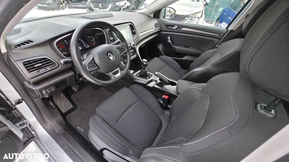 Renault Megane BLUE dCi 115 INTENS - 13
