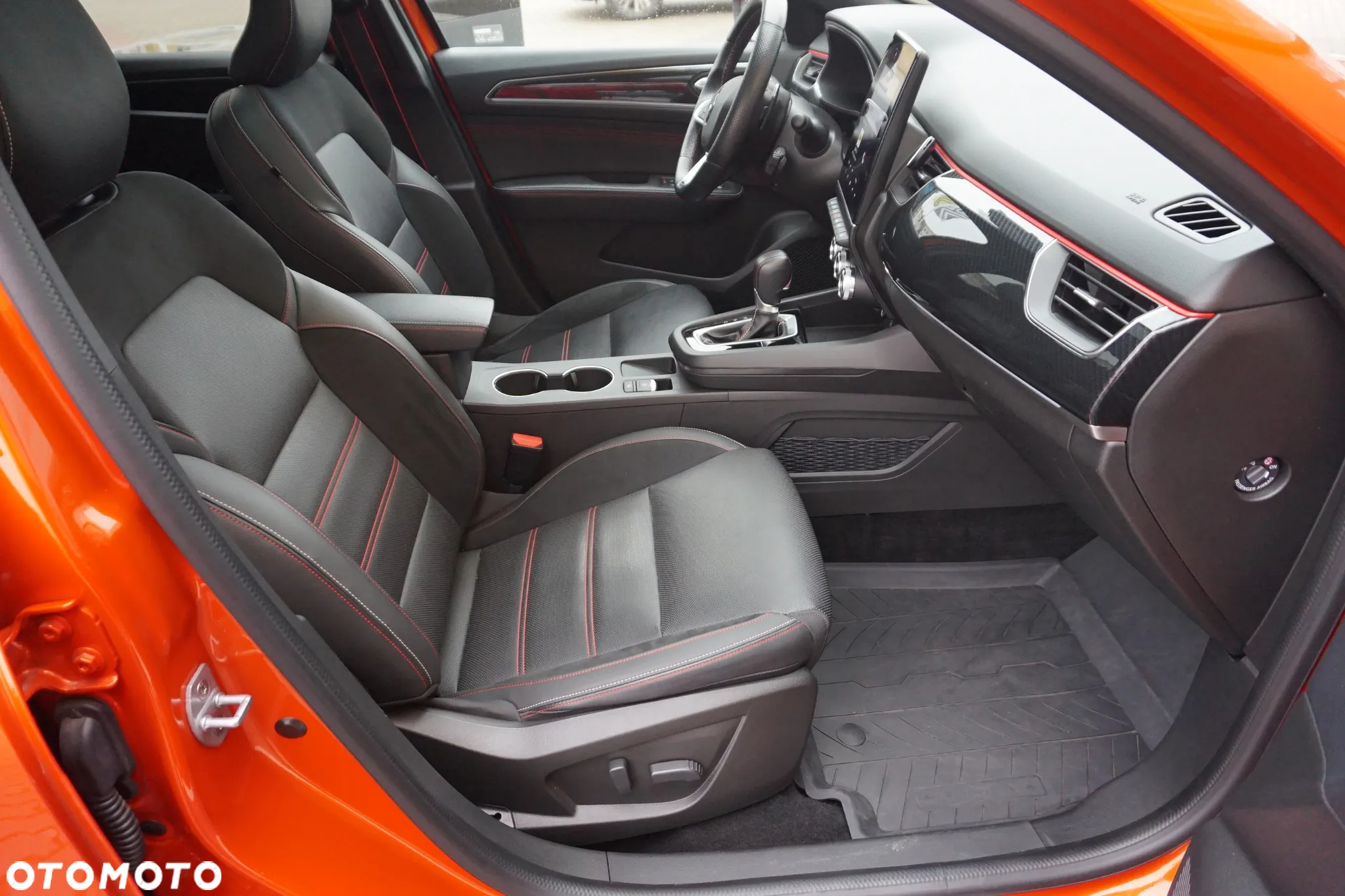Renault Arkana 1.3 TCe mHEV R.S Line EDC - 6