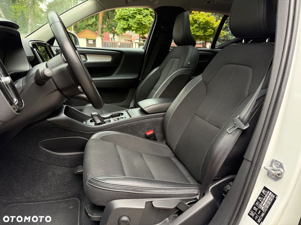 Volvo XC 40 T4 AWD Momentum - 14