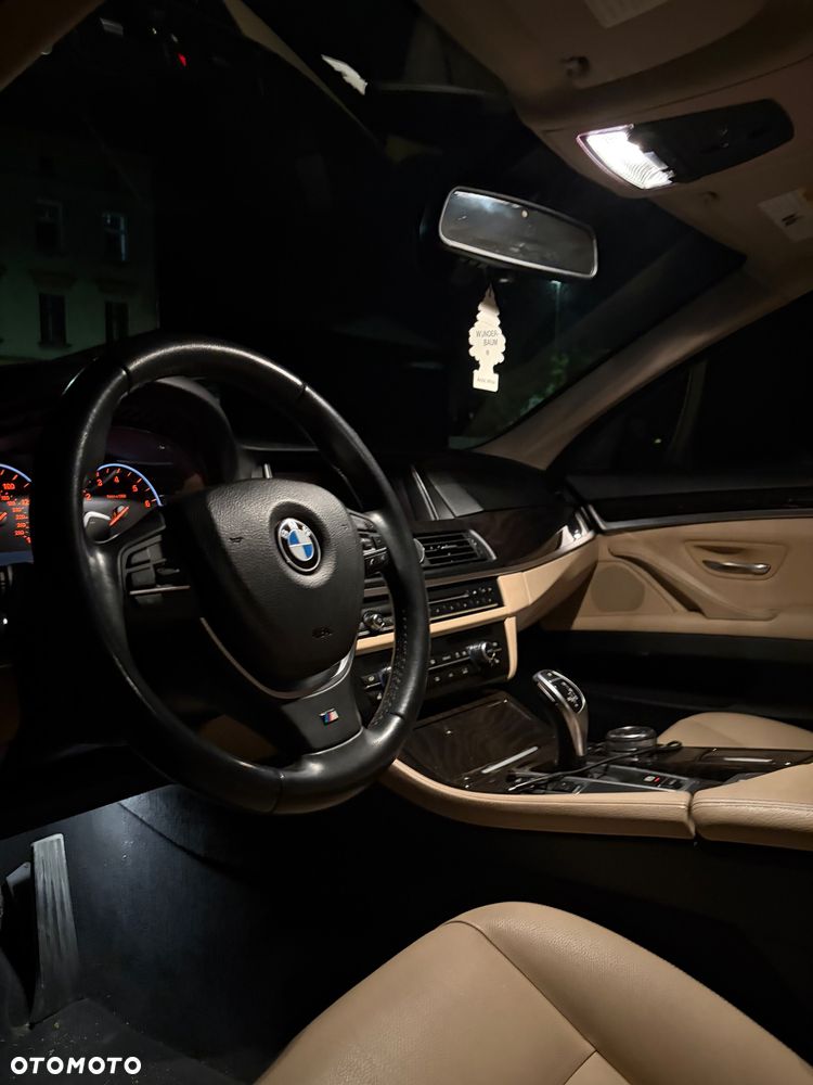 BMW Seria 5 535i - 15