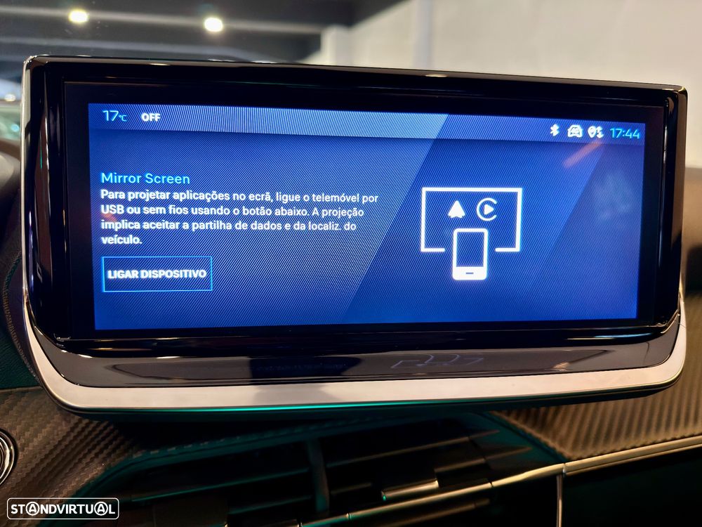 Peugeot e-2008 Allure - 34