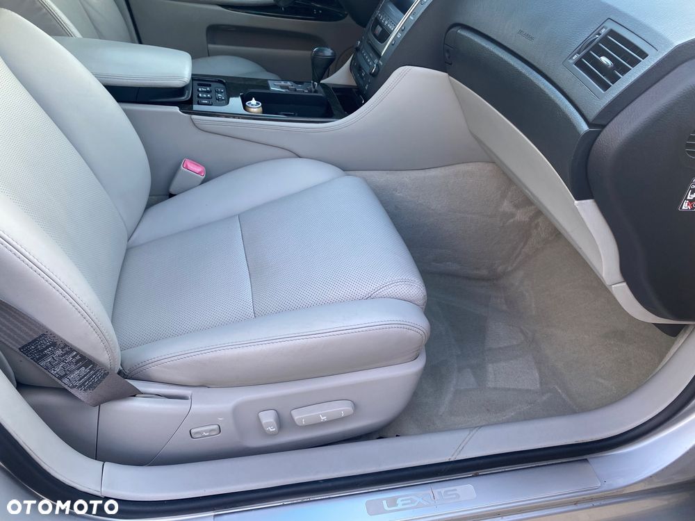Lexus GS 300 Luxury Line - 29