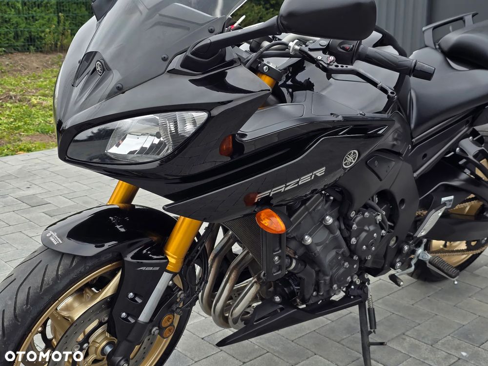 Yamaha FZ8 - 5