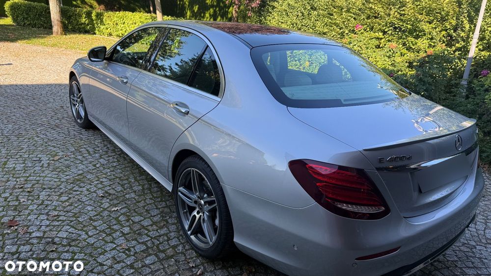 Mercedes-Benz Klasa E - 27
