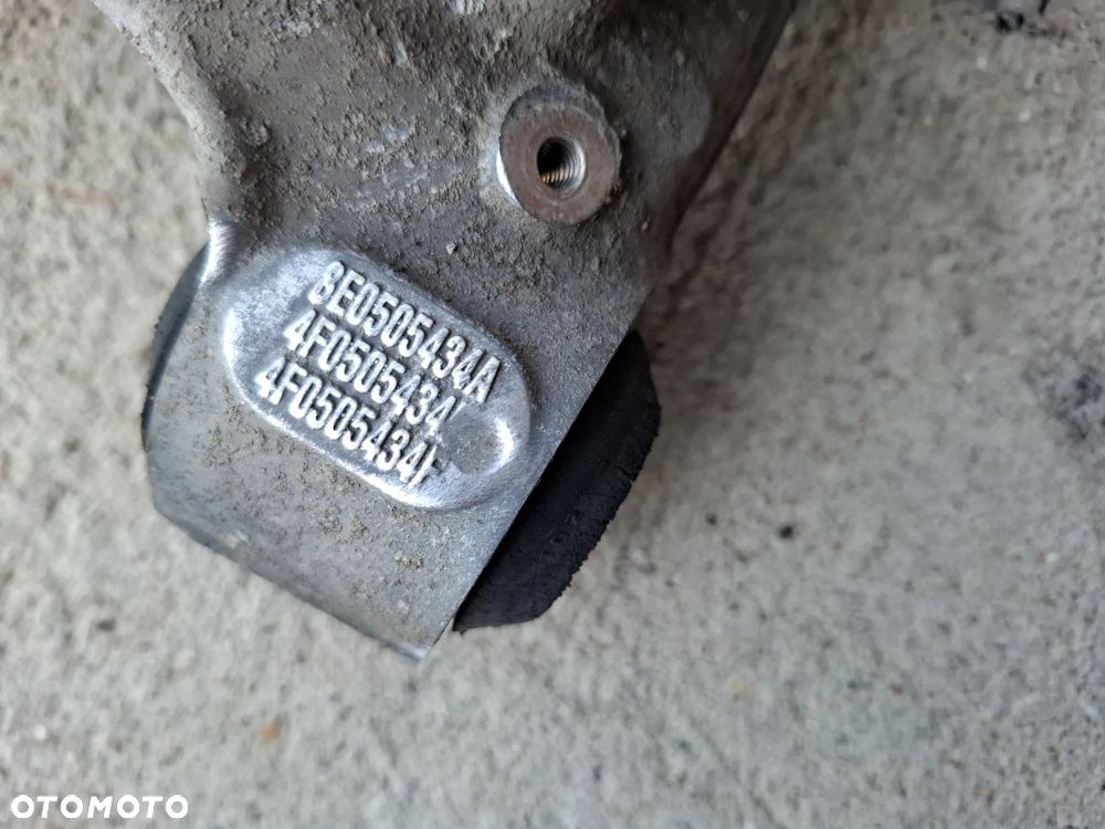 Zwrotnica Piasta Zawieszenie Koła Lewa Lewy Tył Audi A6 C6 - 10