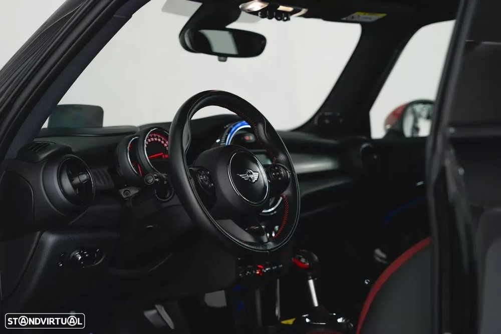 MINI 3 Portas John Cooper Works Auto Desportiva - 22