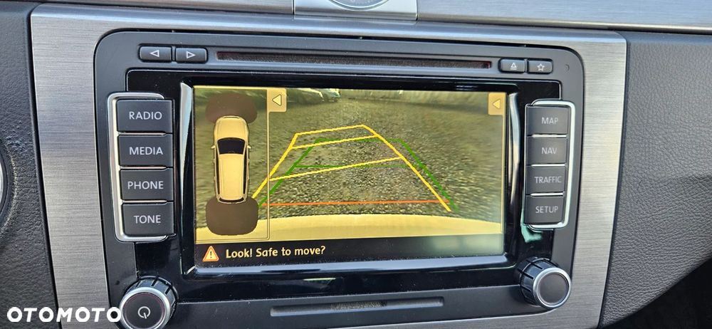 Volkswagen Passat 2.0 TDI Highline - 34