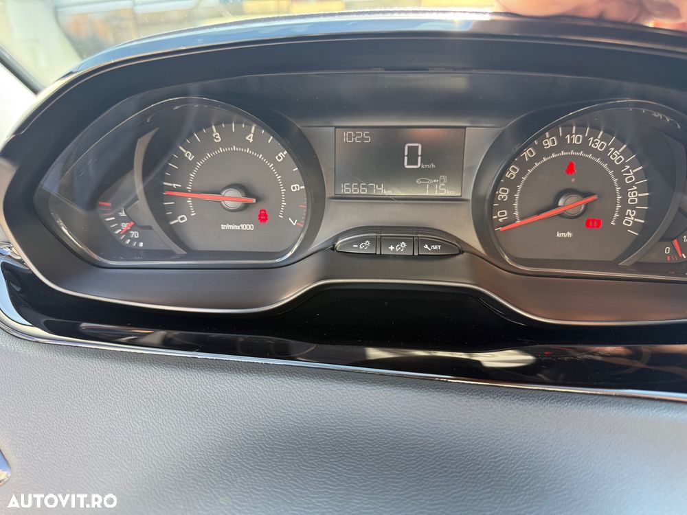 Peugeot 208 PureTech 68 Like - 18