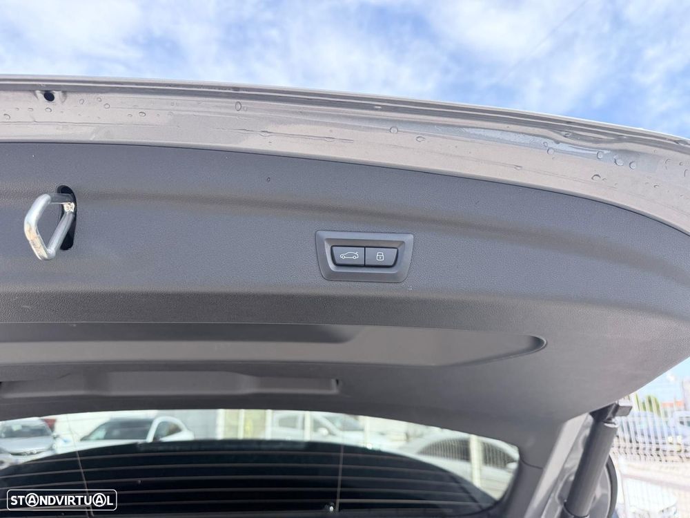BMW 225xe Active Tourer e xDrive Pack Desportivo M - 35